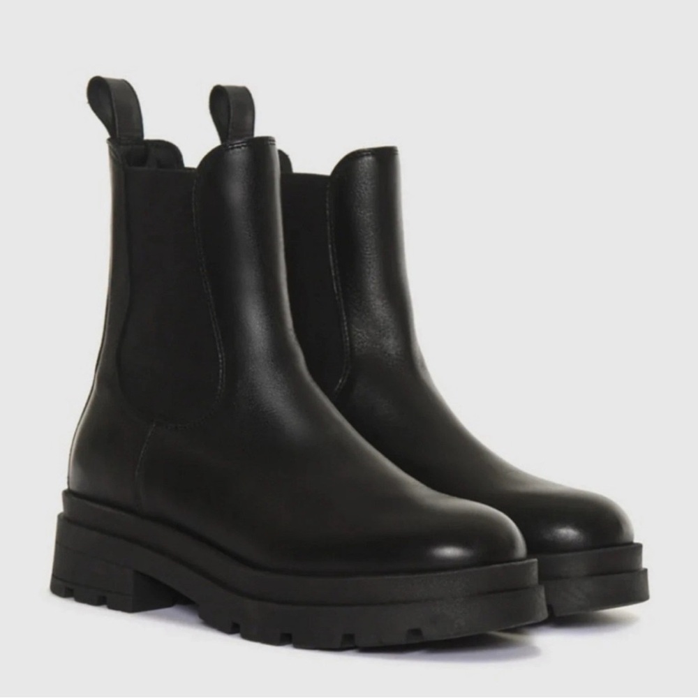 ANINE BING Justine Black Chunky Chelsea Boots 39